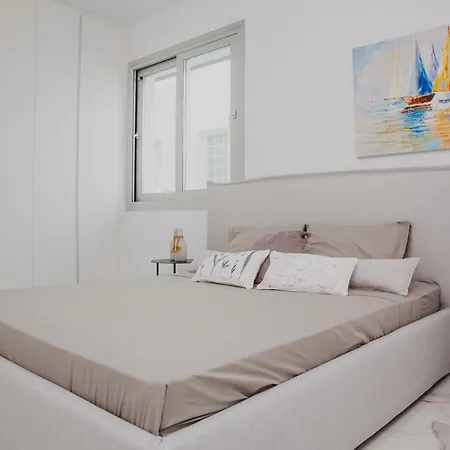 Destalo Lake Holiday home